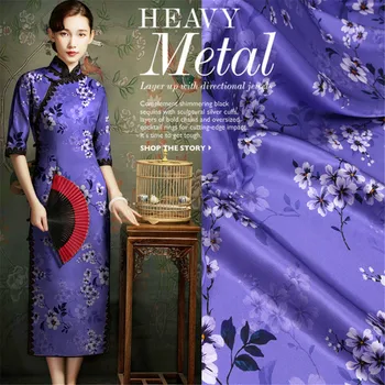 Elegantiškas Gryno Šilko Ruožas Satino Audinio su Violetinės spalvos Gėlių Spausdinti Lady Žavinga Cheongsam Suknelė